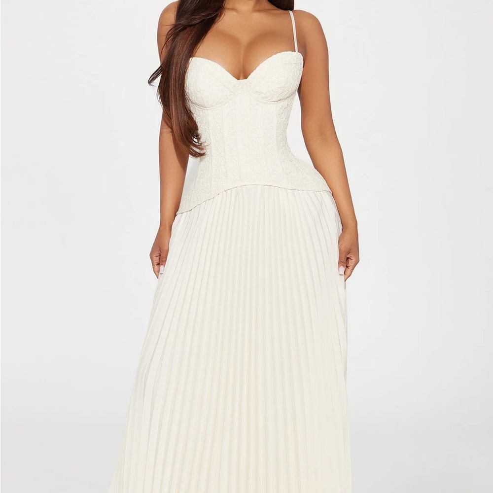Fashion Nova Daniella Lace Corset Pleated Maxi Dress - Cream - Size M